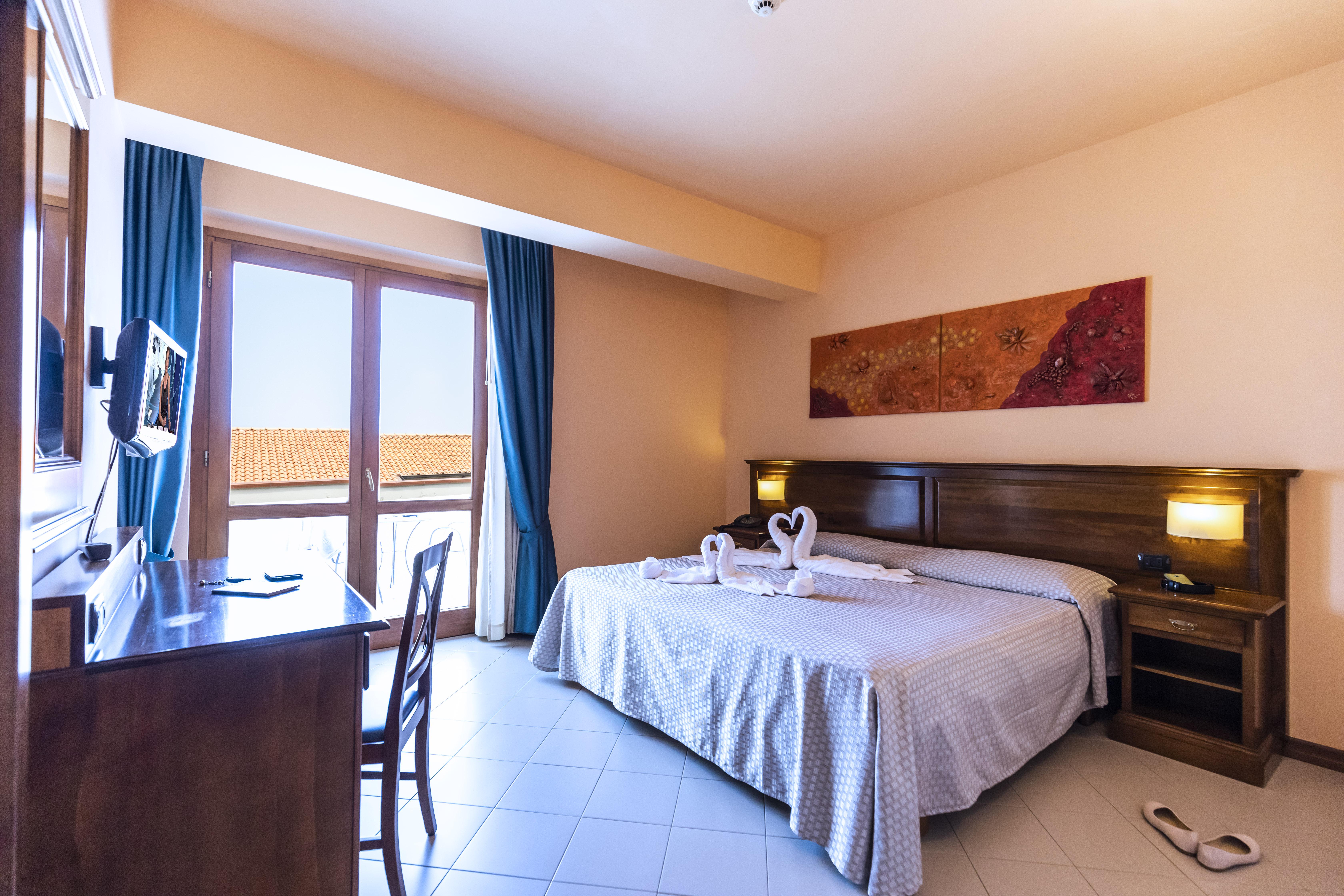 Hotel Tropis Tropea Exterior foto